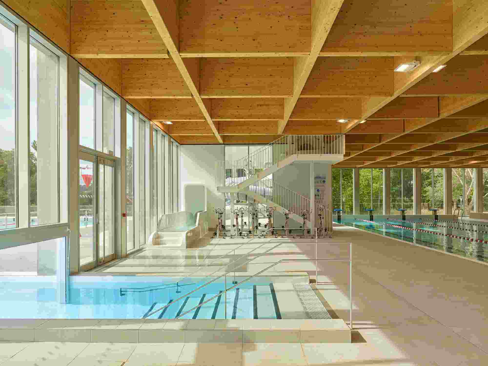 杭州互众体育设施工程有限公司